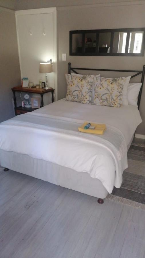 Peony Luxury Room With Wifi And Own Entrance Стелленбос Экстерьер фото